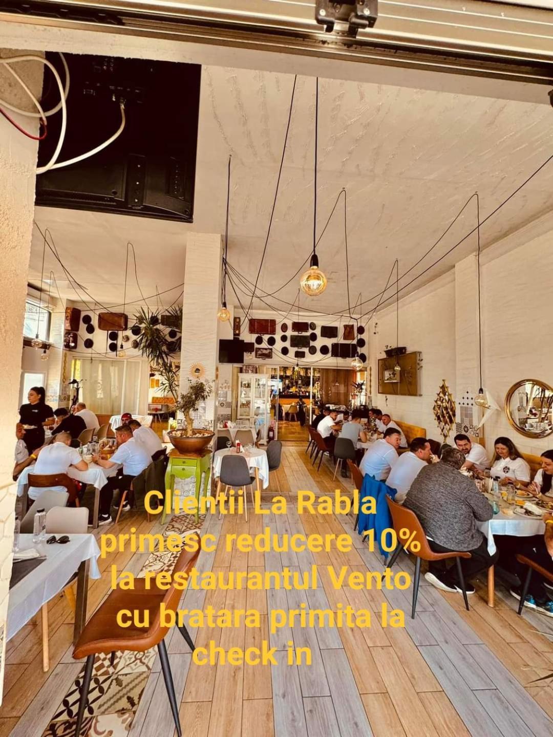 La Rabla Hotel Дубова Екстериор снимка