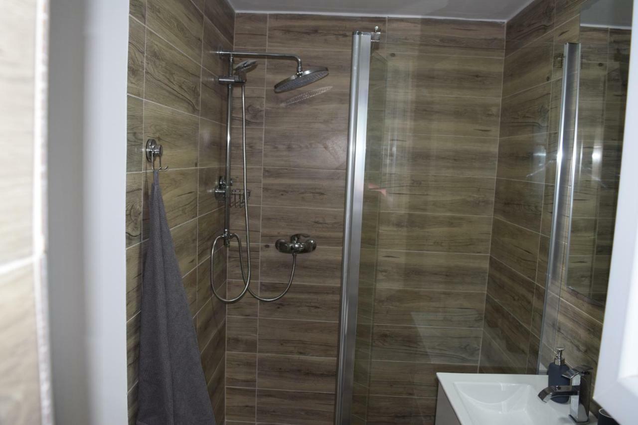 La Rabla Hotel Дубова Екстериор снимка